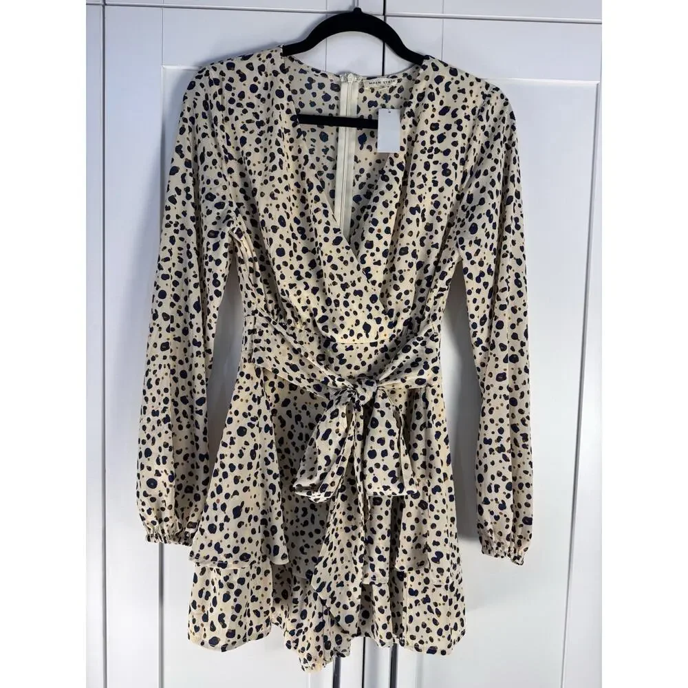 Main Strip Leopard Print Romper Size M Tie Waist Long Sleeve V Neck Boho Mini - Picture 3 of 9
